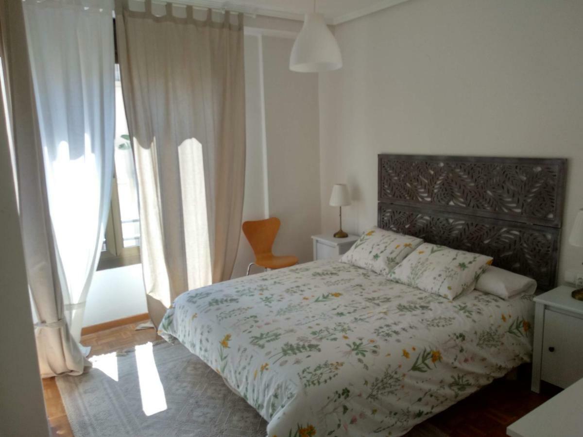 Km0 Centro Ciudad Apartment Valencia Bagian luar foto